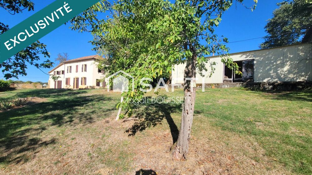 Vente Maison Corps de ferme avec vue imprenable sur les montagnes, à rénover avec fort potentiel, hangar et atelier, terrain de 6440m². Aulon