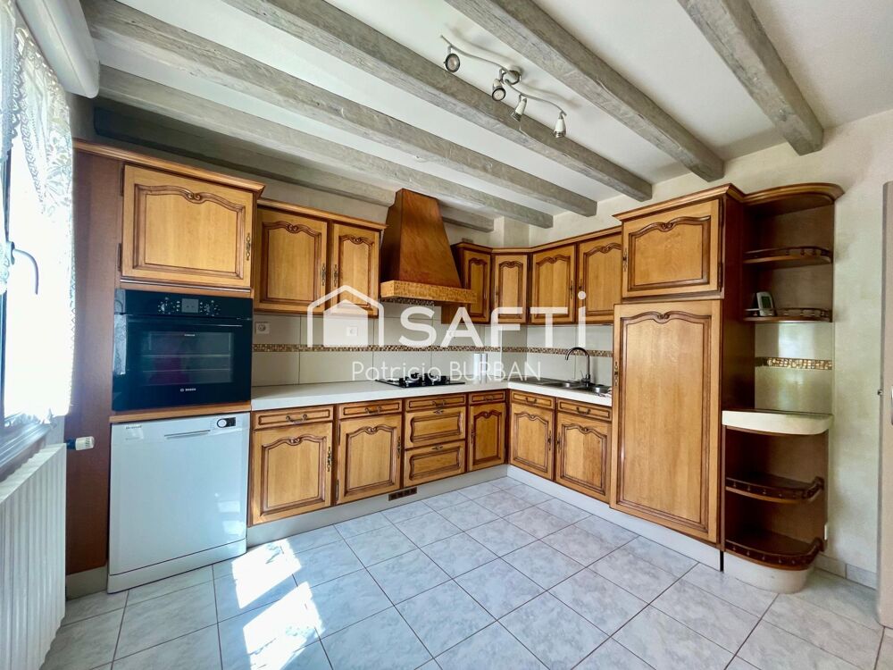 Maison 4 chambre 1500 m2 terrain à Questembert