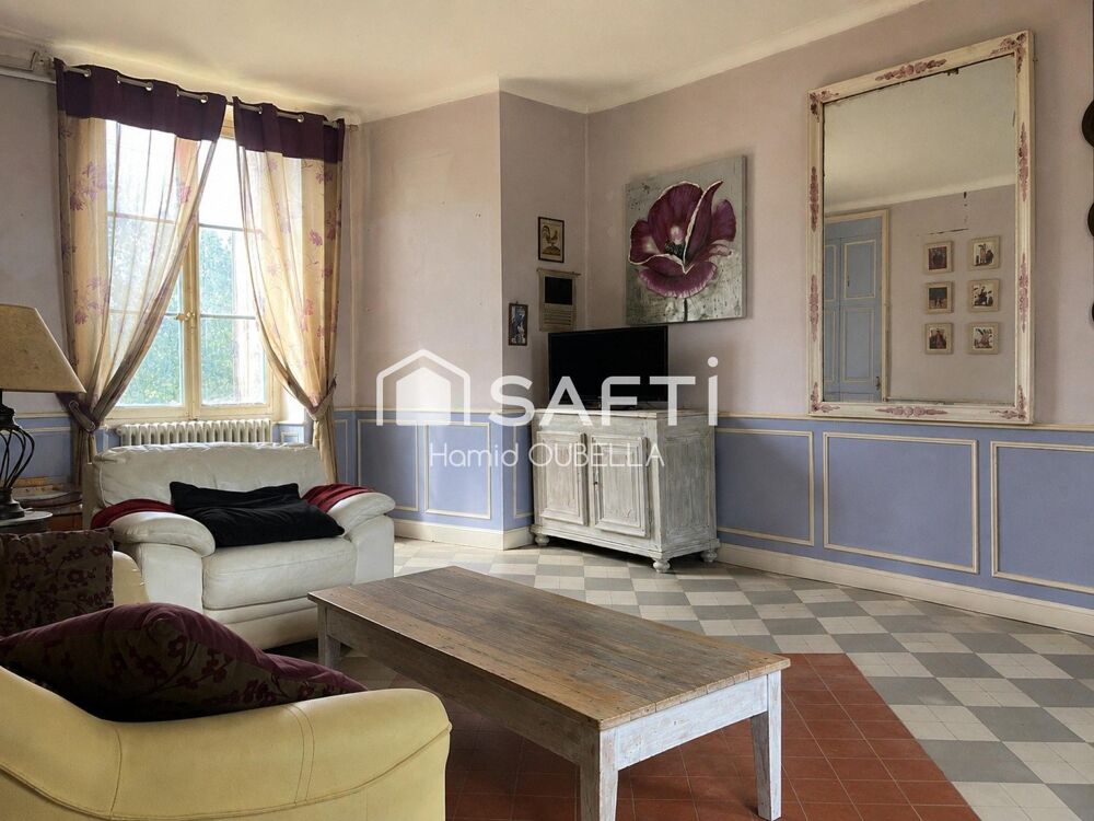 Vente Maison Demeure de caractère avec dépendances au cœur d'un parc arboré Saint-pavace