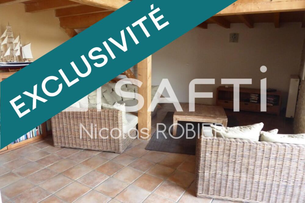 Vente Maison Jolie Maison en pierre, beaux volumes, possibilités trois chambres, petite dépendance!! Saint-christophe-sur-roc