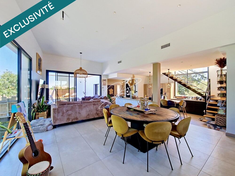 Villa T7 5 chambres 197 m² piscine et dépendance