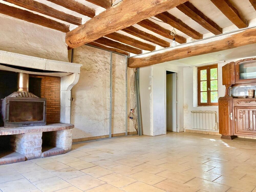 Maison de caractère en pierre avec fort potentiel