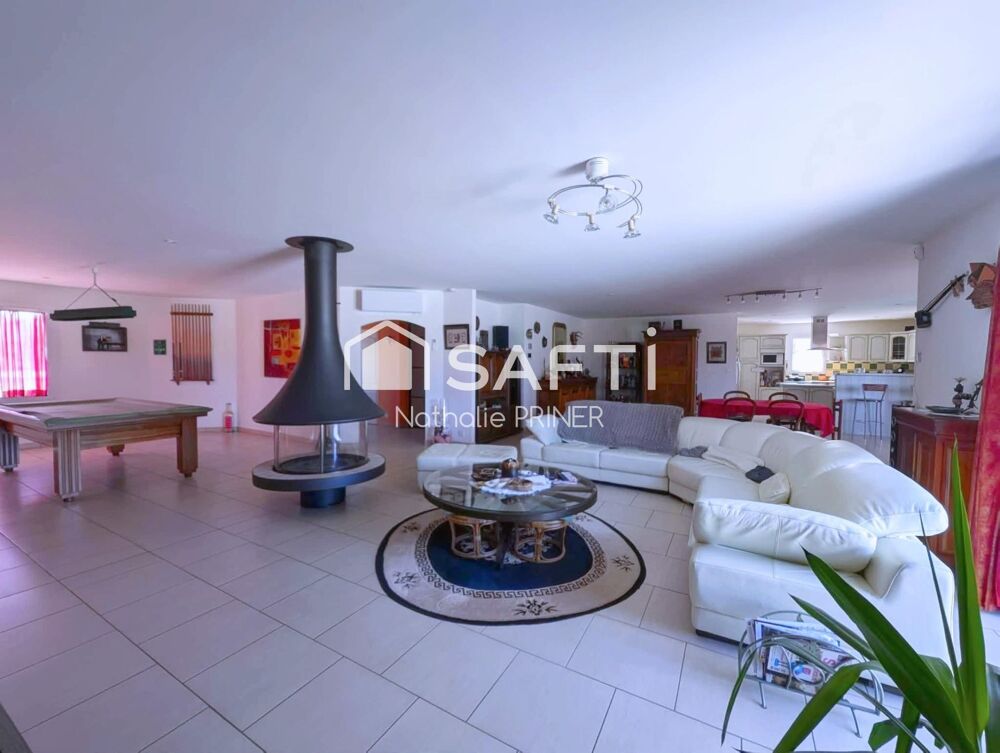 Vente Maison Spacieuse maison de plain-pied avec piscine Chauray