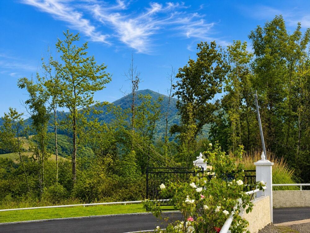 Maison de campagne 120m² avec jardin vue montagne