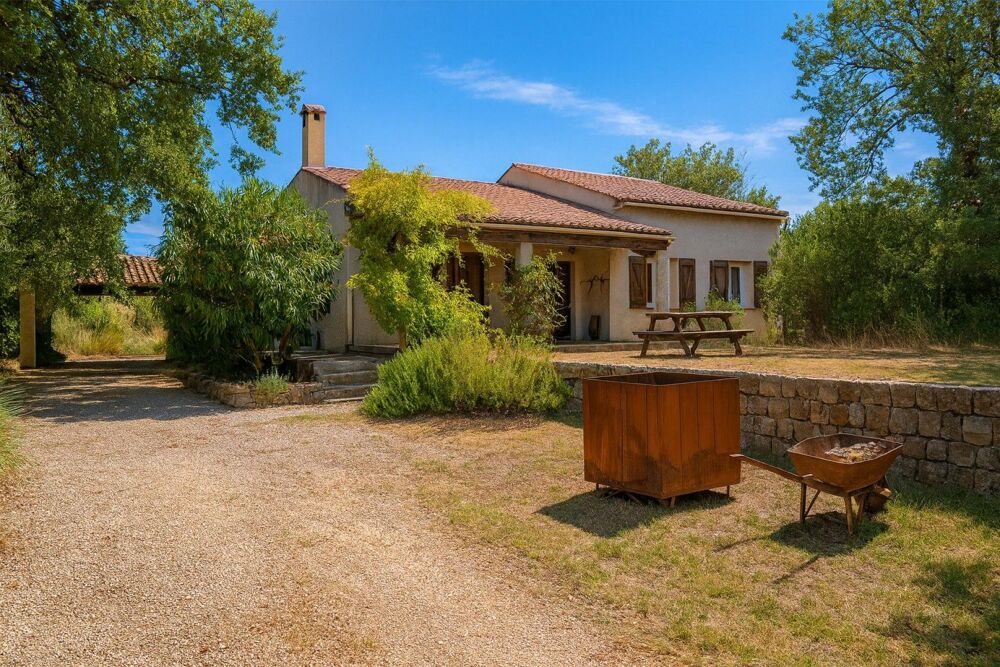 Maison 102 m² sans vis-à-vis sur 1 380 m² de terrain plat