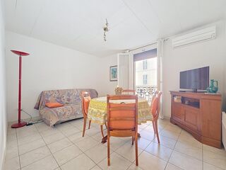  Immeuble � vendre 65 m�