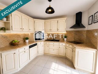  Maison à vendre 8 pièces 247 m²