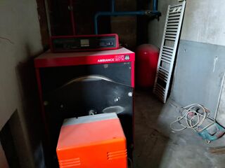  Immeuble � vendre 753 m�