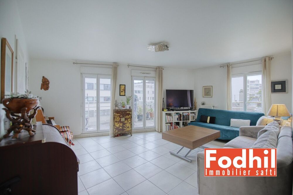 Appartement 3 pièces de 64m²- au 3éme sans vis à vis- Balcon et Parking.