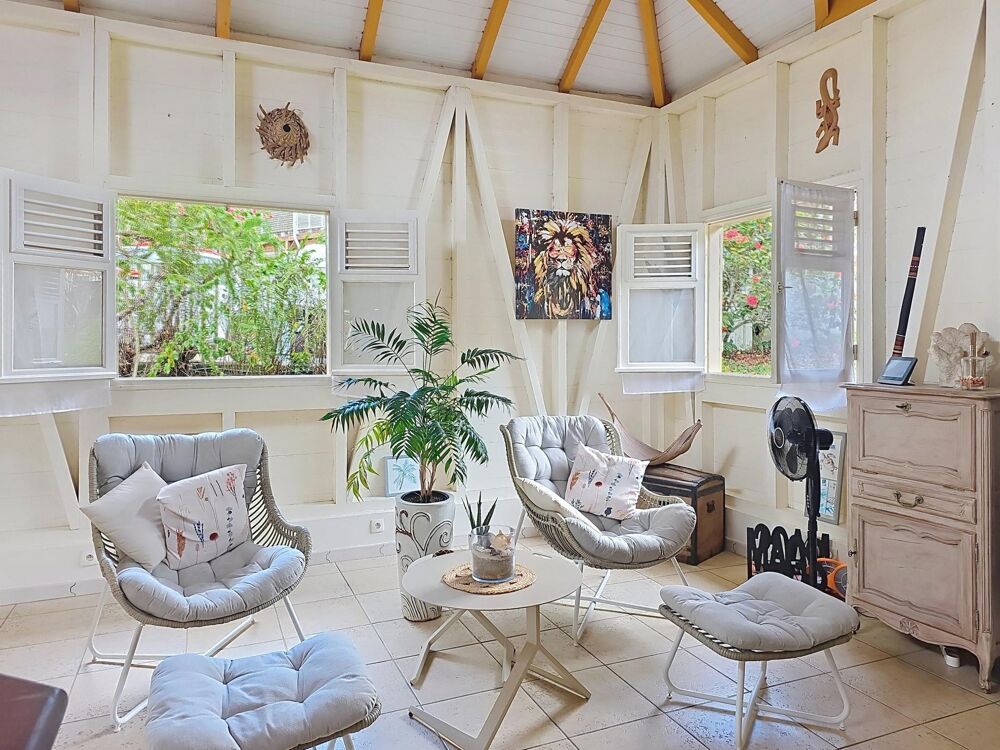 Villa atypique avec studio, piscine et jardin tropical  Pointe du Boutk