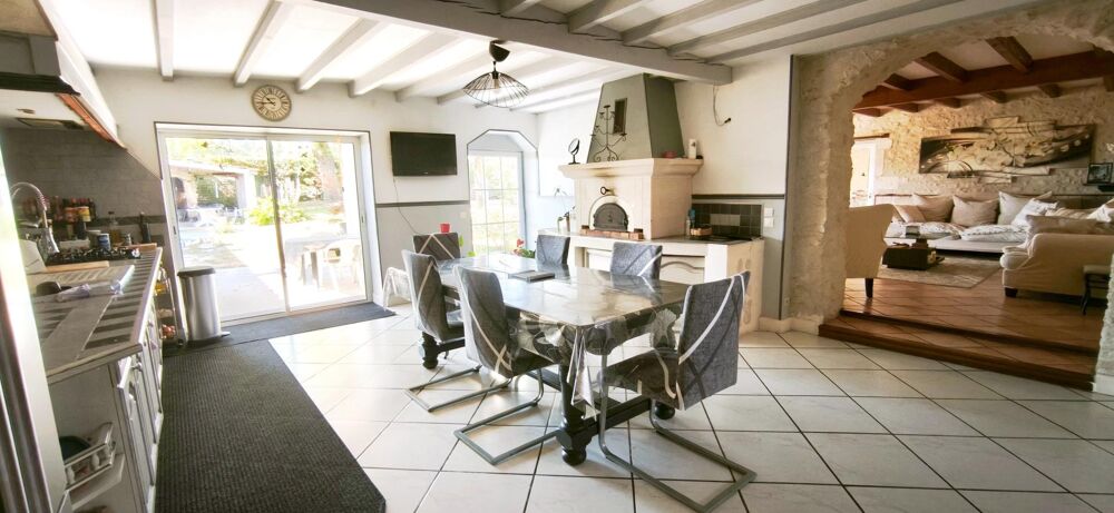 Vente Maison Domaine de caractère, cadre naturel préservé Bourg-charente