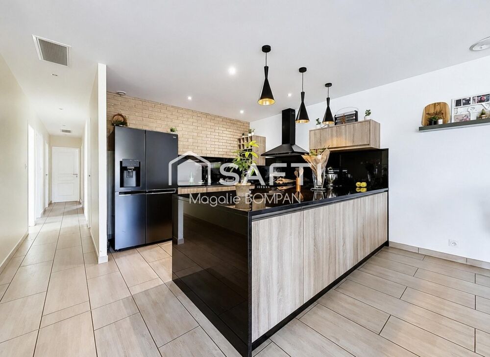 Maison clé en main avec piscine et climatisation