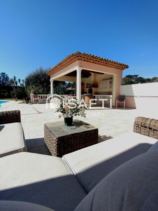  Maison à vendre 8 pièces 256 m²