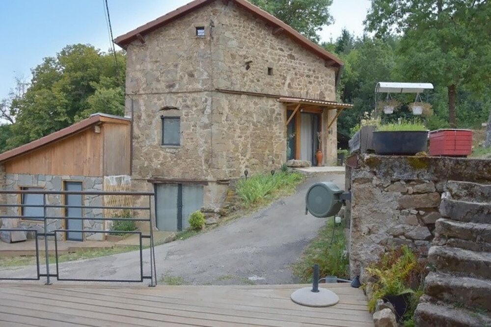 à vendre  Maison Saint-Julien-Molin-Molette (42220)