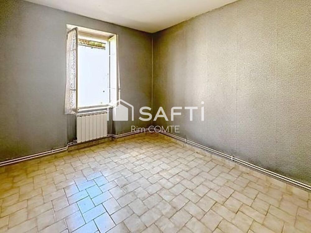 Belle maison à fort potentiel!!