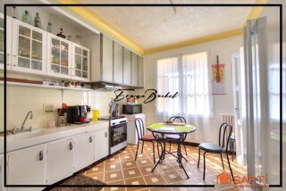  Maison � vendre 7 pi�ces 245 m�