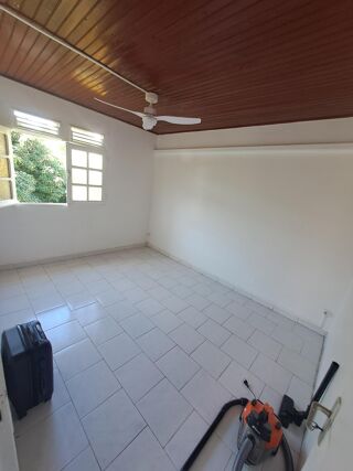  Appartement � louer 4 pi�ces 73 m�