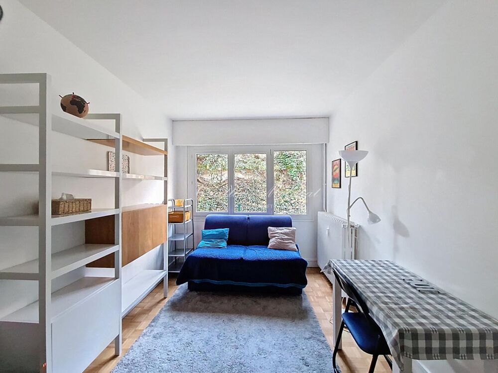 Studio rénové à 15 min à pied du RER