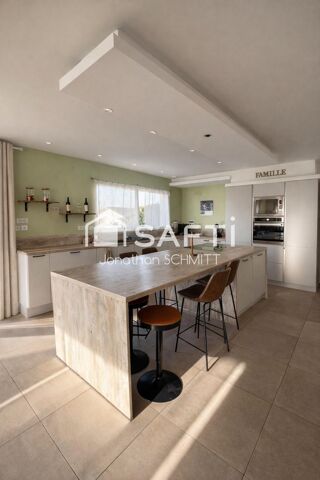  Maison � vendre 8 pi�ces 200 m�