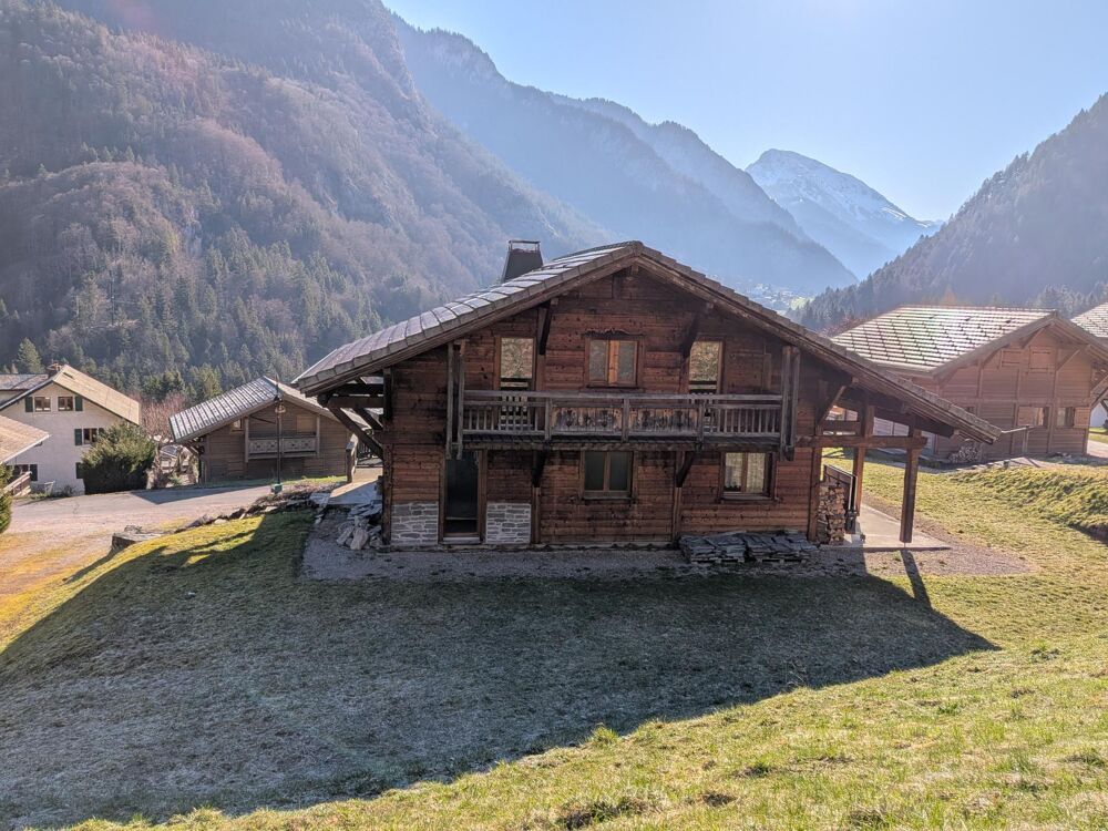 Vente Maison Chalet familial au coeur d'un village authentique à proximité du domaine des Portes du Soleil Bonnevaux