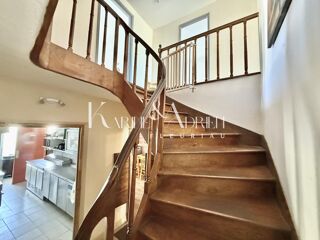  Immeuble à vendre 167 m²
