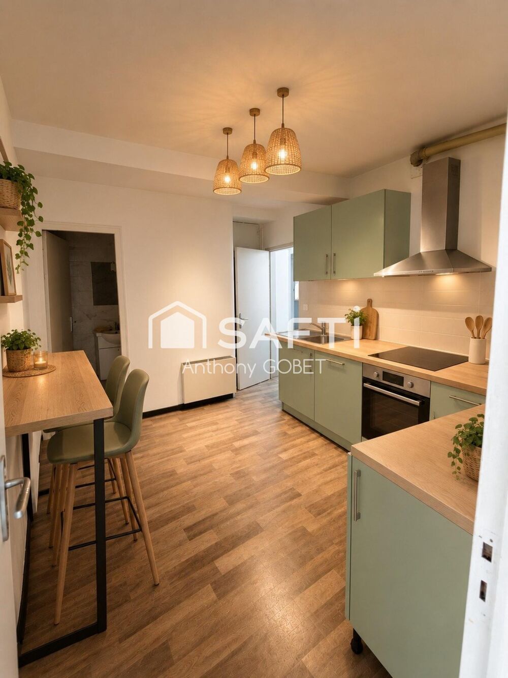 Vieux Nice appartement 113M2 divisé en deux
