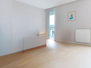  Appartement à louer 3 pièces 90 m²