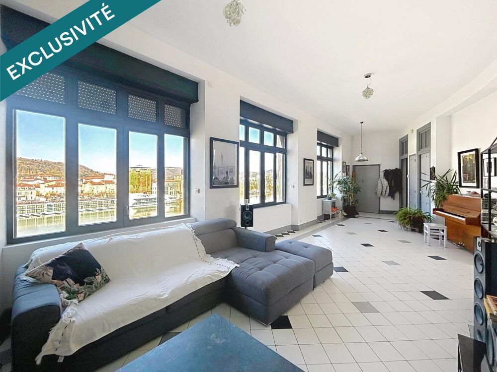 Appartement de caractère avec ascenseur et possibilité d'acquérir un stationnement