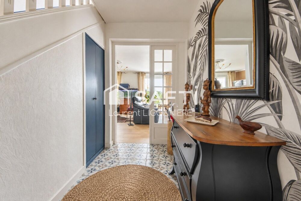 SANTENY  Maison 187 m² avec piscine chauffée, studio et terrain de 1 000 m²