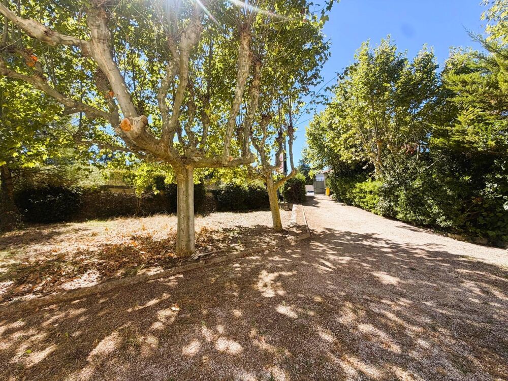 Vente Terrain Trois lucs, beau terrain de 519 m² bien exposé Marseille 12