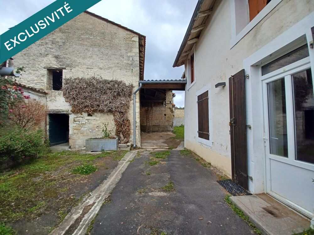 Maison avec dépendances en pierres, cour et jardin
