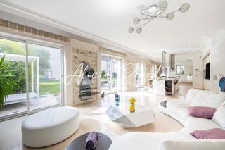  Maison � vendre 10 pi�ces 392 m�