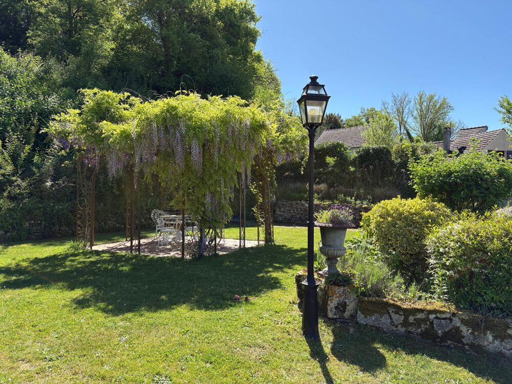 Vente Maison MAISON DE MAITRE AVEC DEPENDANCES Lamorlaye