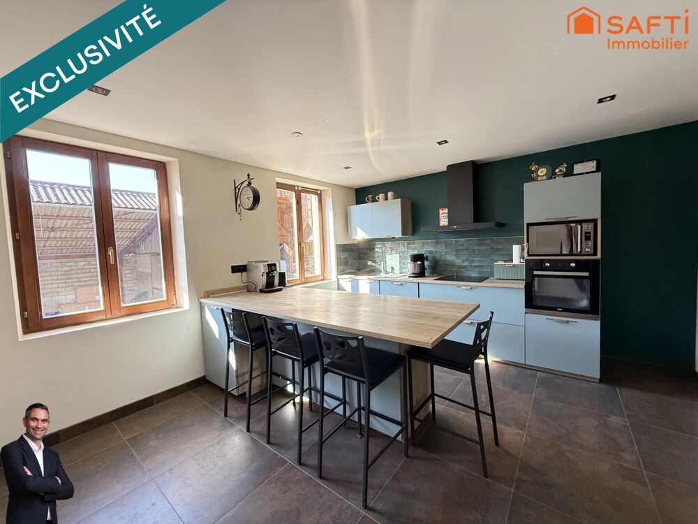 Vente Maison Superbe ensemble immobilier composé d'une grande maison d'habitation, de 2 hangars et d'une grange. Le tout sur 11,73 ares ! Bindernheim