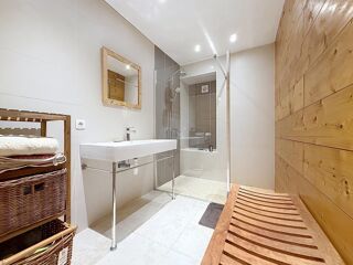  Maison à vendre 15 + pièces 527 m²