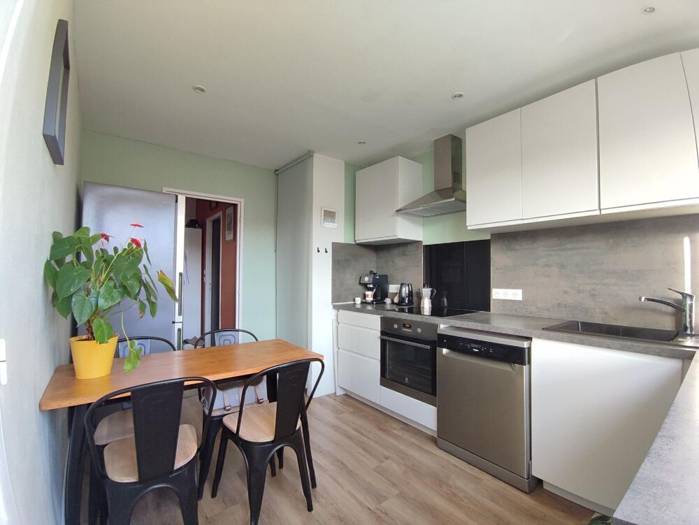Vente Appartement PESSAC -  Appartement 4 pièces, 87 m2 avec une grande terrasse, proximité du tramway B Pessac