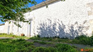 Vente Maison À 600 m du centre et proche port et plages, ensemble immobilier à fort potentiel… Meschers-sur-gironde