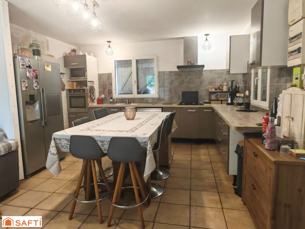 Maison individuelle sur 2795m2 de terrain