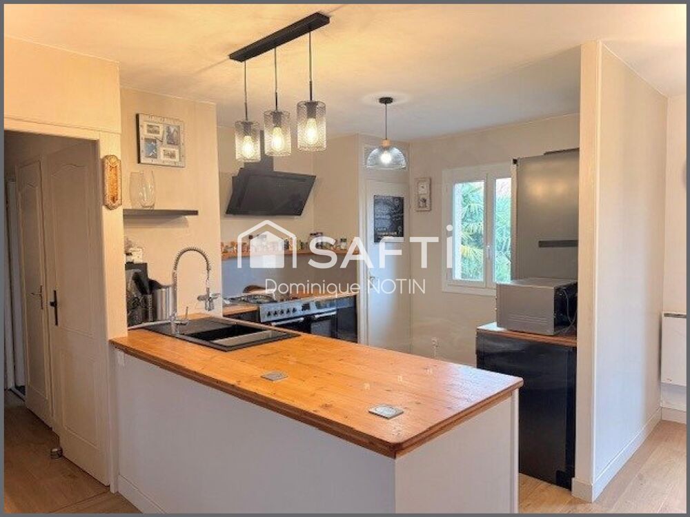 Maison 81 m² de plain pied 3 chb terrain 600m²
