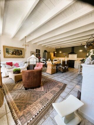  Maison à vendre 4 pièces 218 m²