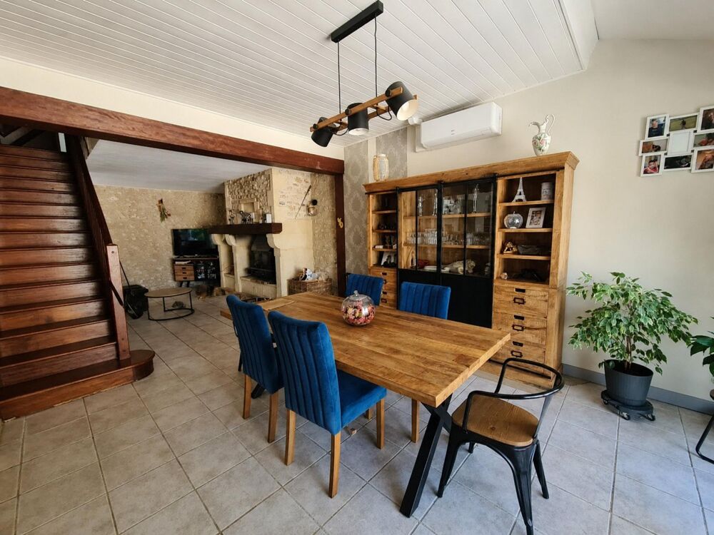 Maison de caractère avec vue sur l'Isle : le charme de la campagne sans l'isolement