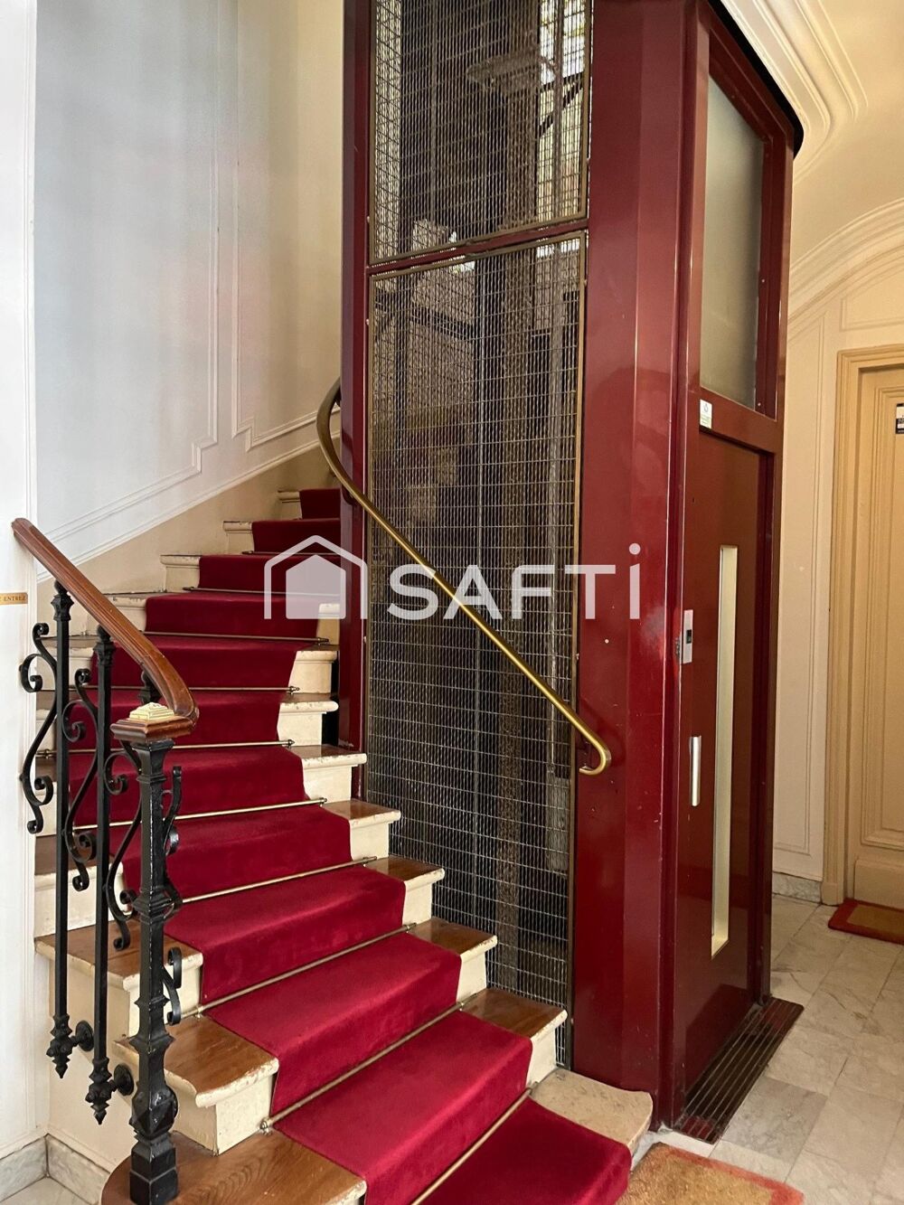 Vente Appartement ÉLÉGANCE & LUMIÈRE EN ÉTAGE ÉLEVÉ Paris 7
