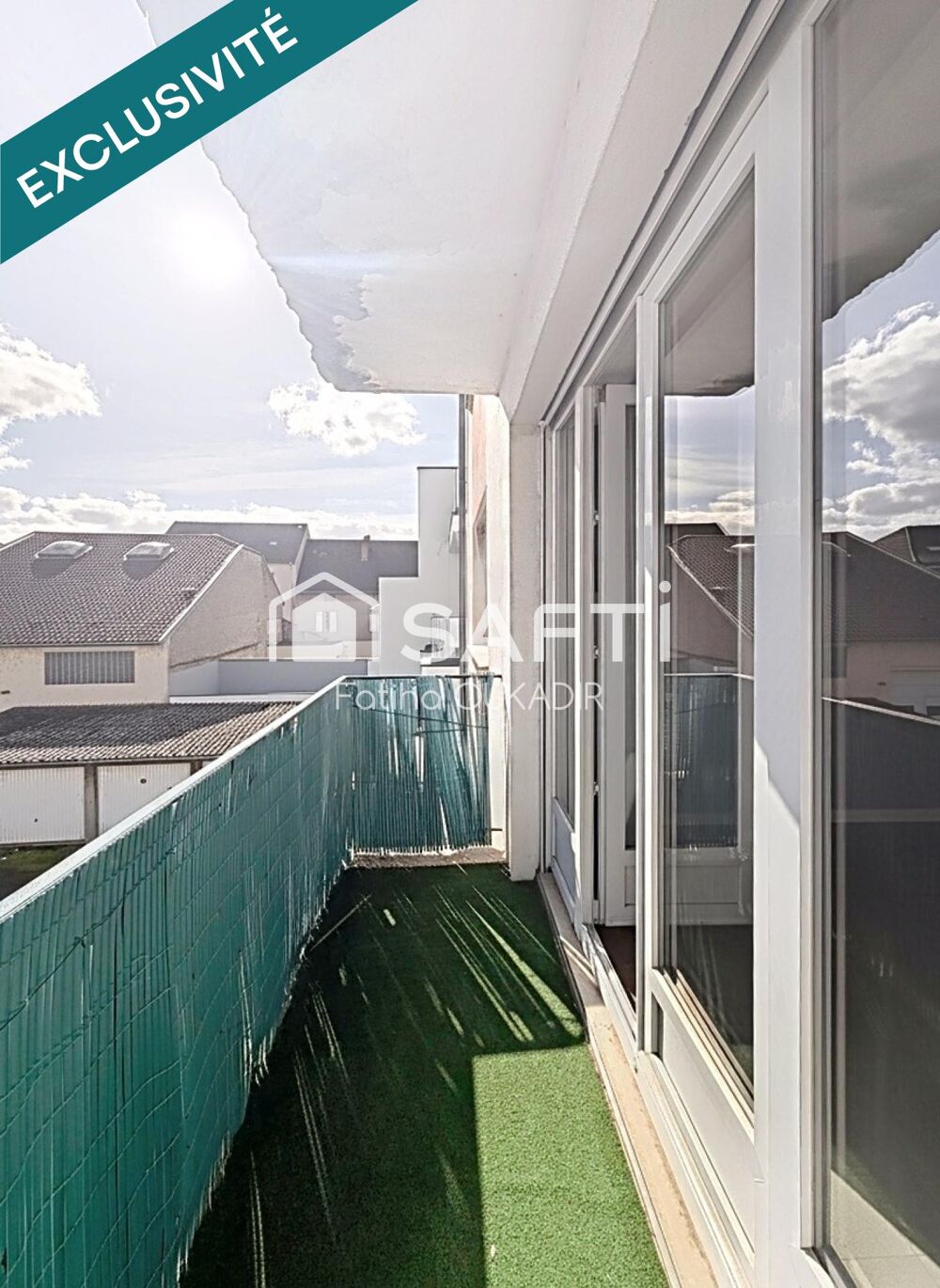 Appartement à DEUX MINUTES À PIED DE LA GARE avec balcon, cave et GARAGE.