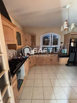  Maison à vendre 8 pièces 210 m²