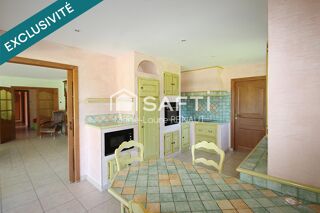  Maison à vendre 8 pièces 254 m²
