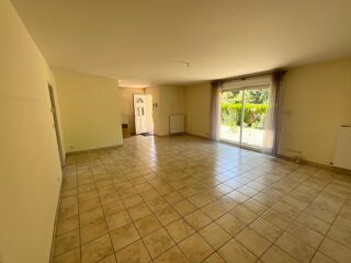  Maison � vendre 4 pi�ces 122 m� Mehun-sur-yevre