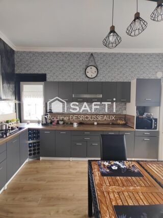  Maison � vendre 8 pi�ces 270 m�