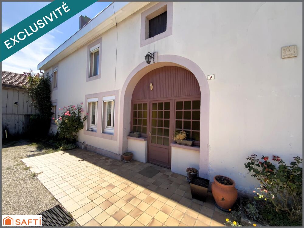 ANCIEN CORPS DE FERME BEAUX VOLUMES ET ANNEXES . GRAND TERRAIN AU CALME