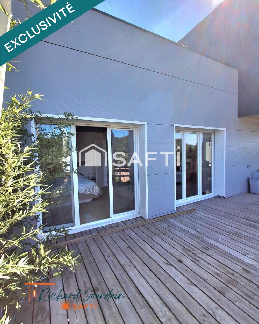 Plain-pied contemporain avec piscine et terrain privé