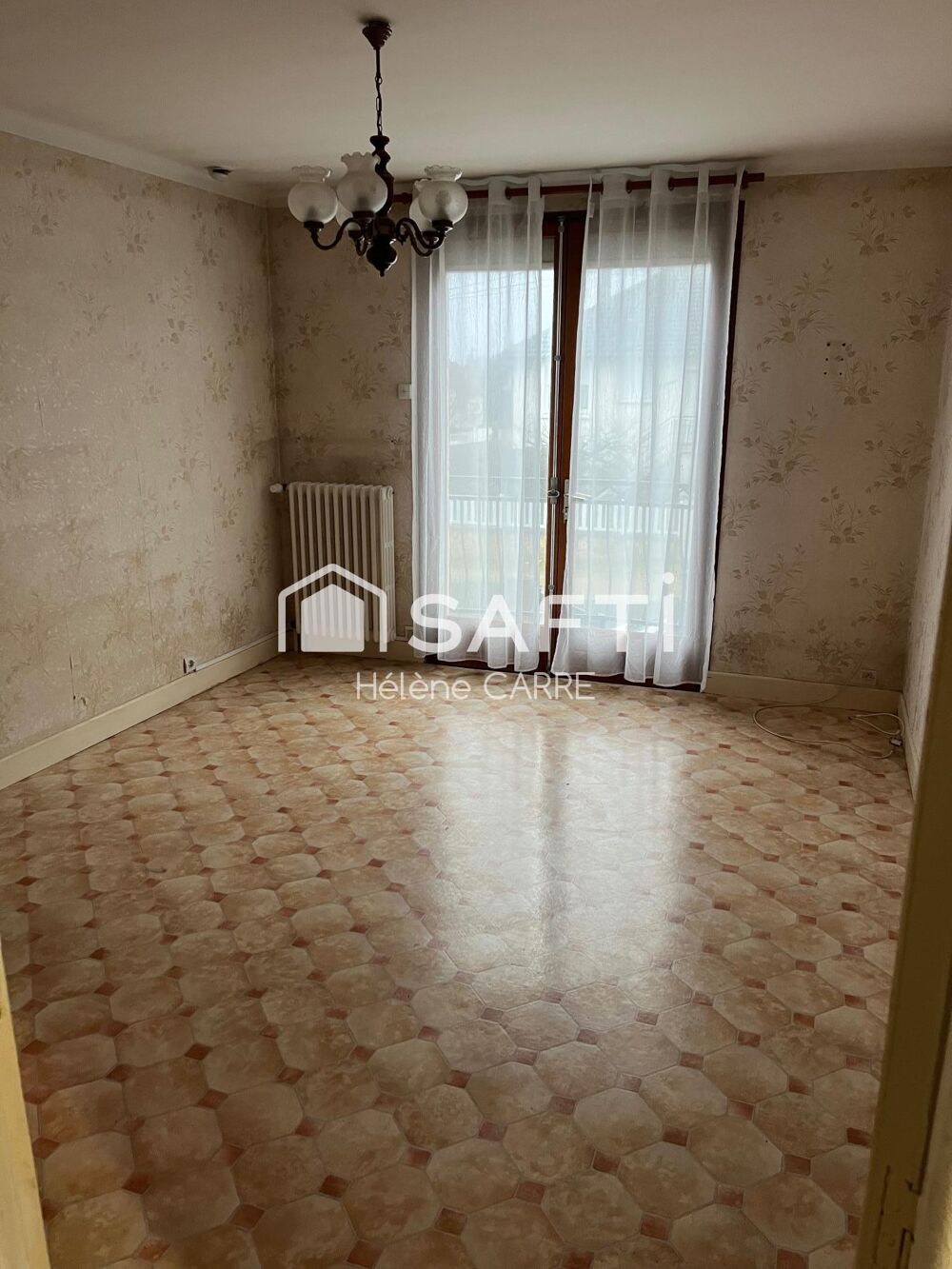 Maison denviron 80 m2 avec 2 chambres sur une parcelle de 400m2